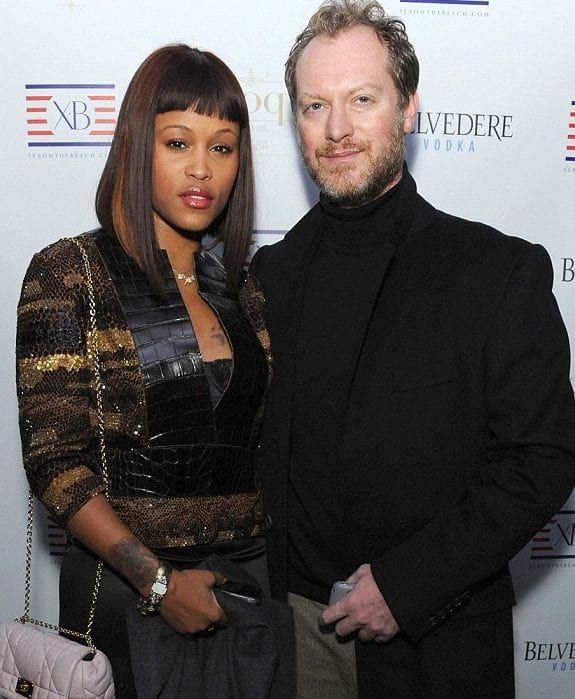 Eve & Maximillion Cooper