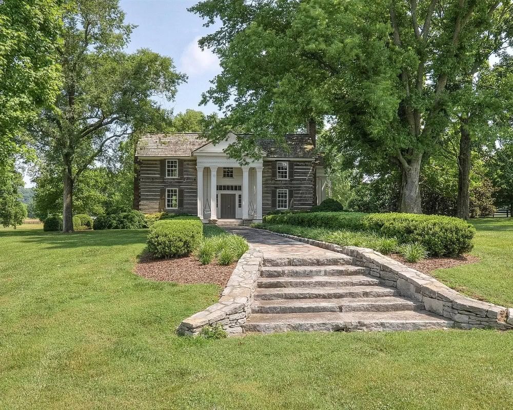 Tim McGraw and Faith Hill's Mansion in Leiper's Fork, Tennessee