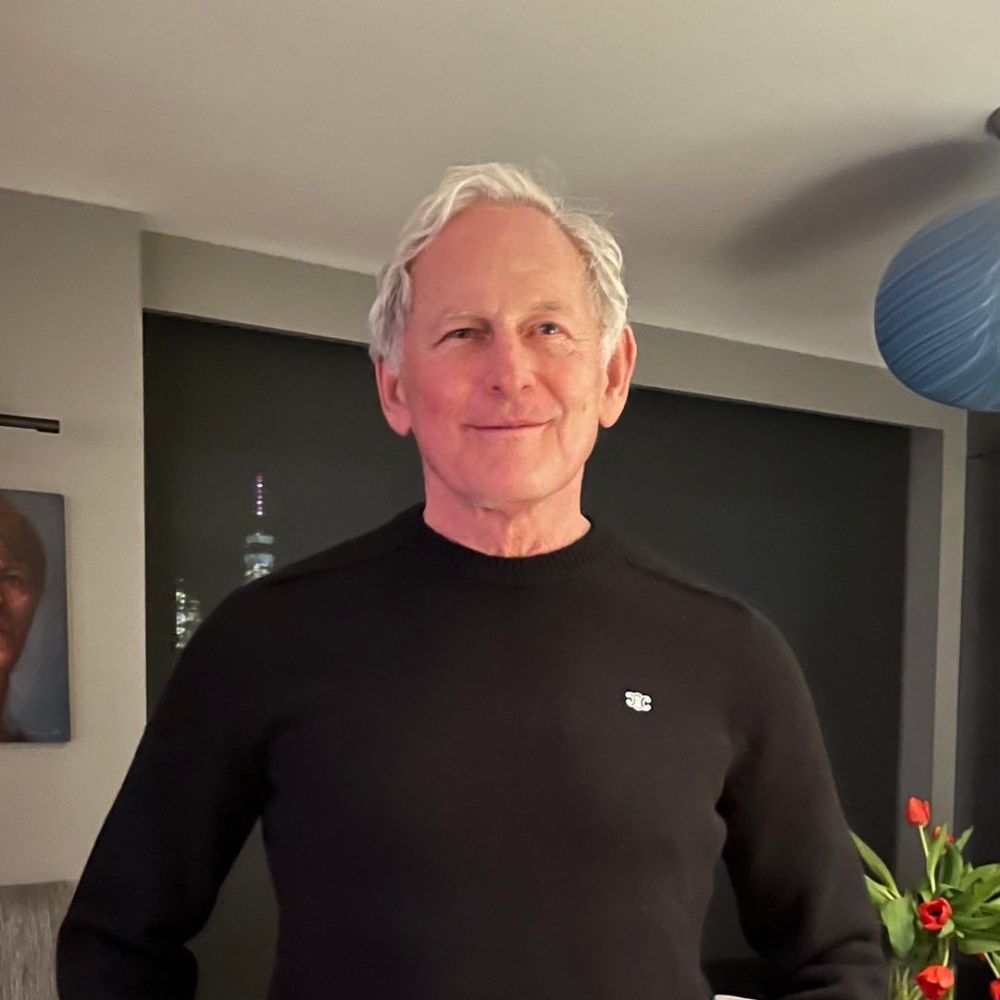 Victor Garber