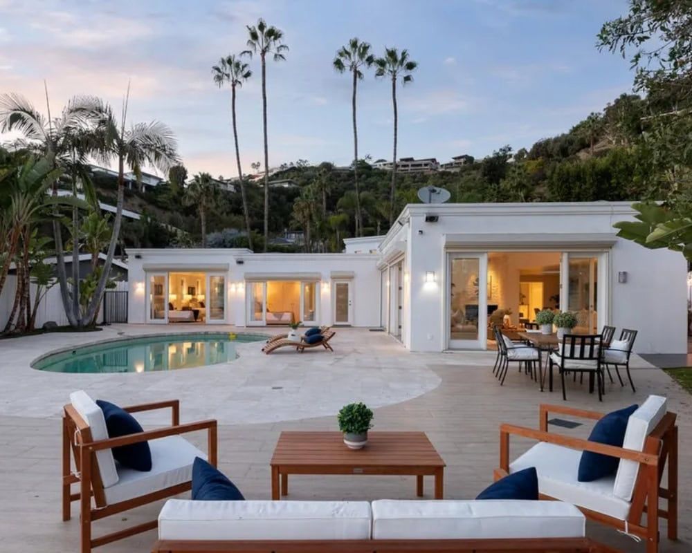 Penelope Cruz's Home in LA, California