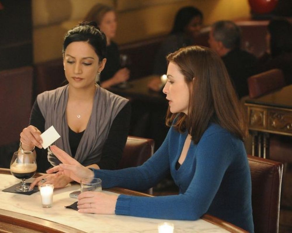 Archie Panjabi & Julianna Margulies - The Good Wife