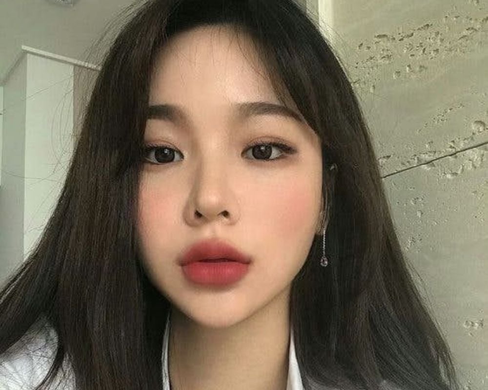 Rostro en forma de corazón - Corea del Sur