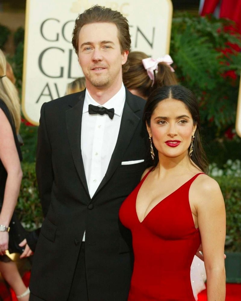 Salma Hayek //5'2"