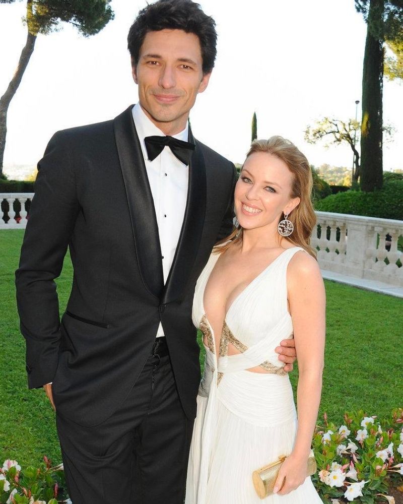 Kylie Minogue // 5’0”