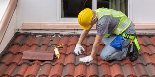 Keep Your Home Cozy and Dry: A Simple Guide to Roof Repair